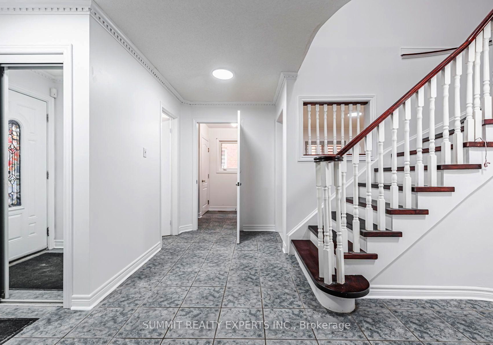 130-tumbleweed-trail-brampton-ontario-w13662806