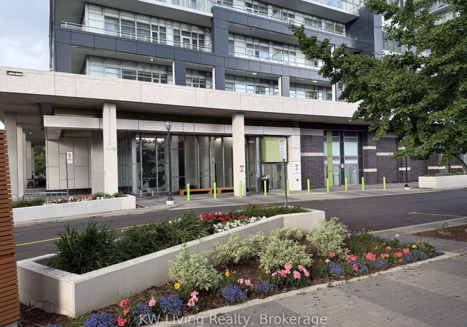 360-sw-square-one-drive-mississauga-ontario-w13662890
