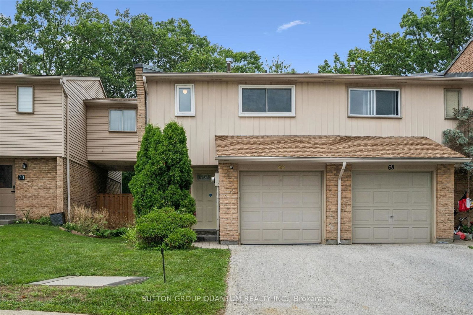 1558-lancaster-drive-oakville-ontario-w13662928