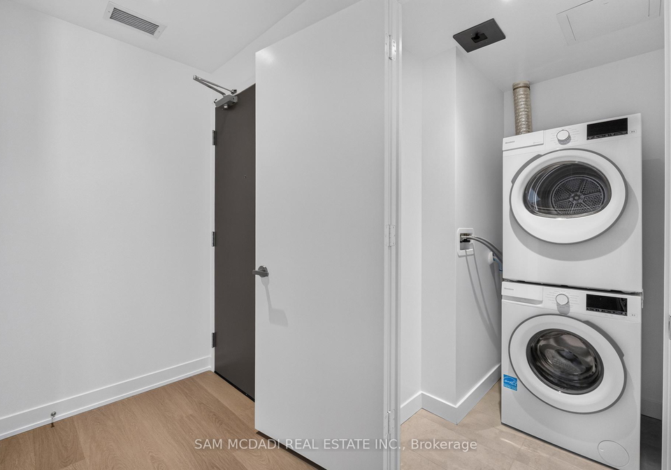 448-burnhamthorpe-road-mississauga-ontario-w13662974