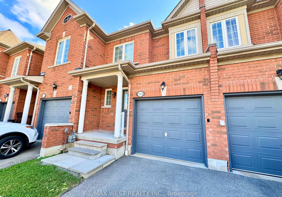 525-novo-star-drive-mississauga-ontario-w13662976