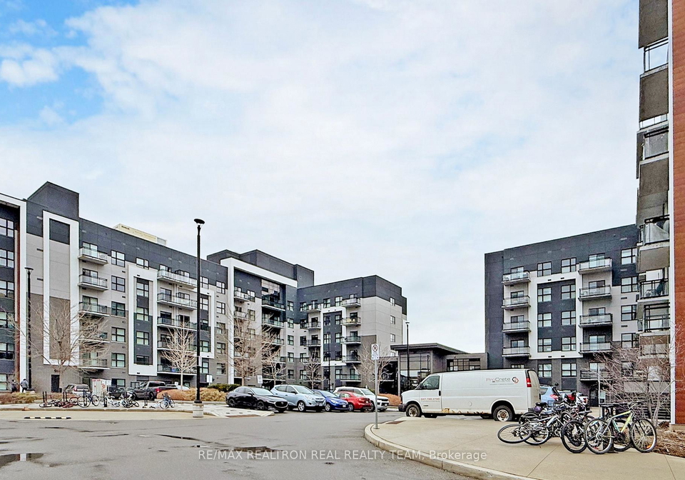 102-grovewood-common-oakville-ontario-w13663150