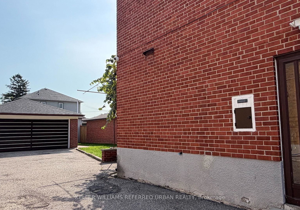 3-duckworth-street-toronto-north-york-ontario-w13663174