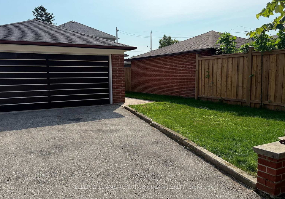 3-duckworth-street-toronto-north-york-ontario-w13663174