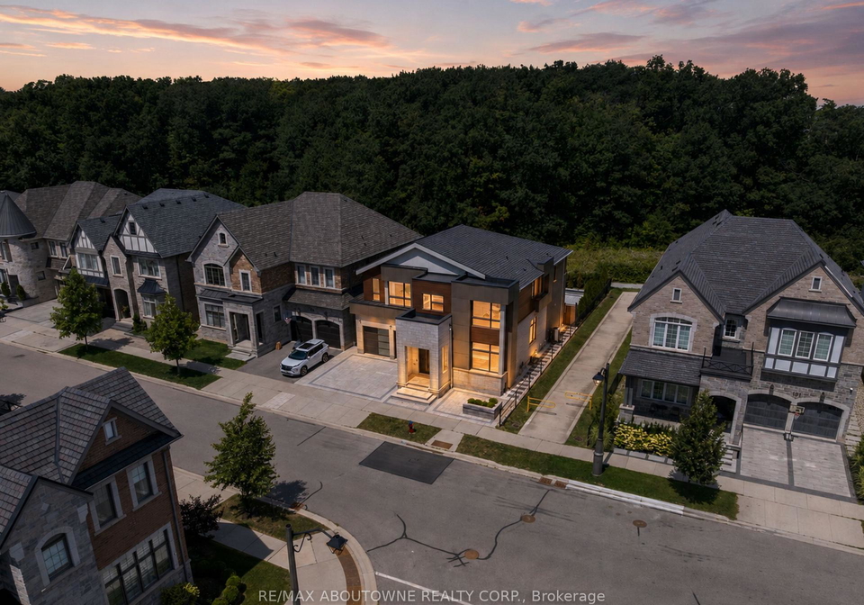 197-polly-drive-oakville-ontario-w13663186