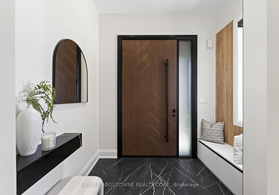 197-polly-drive-oakville-ontario-w13663186