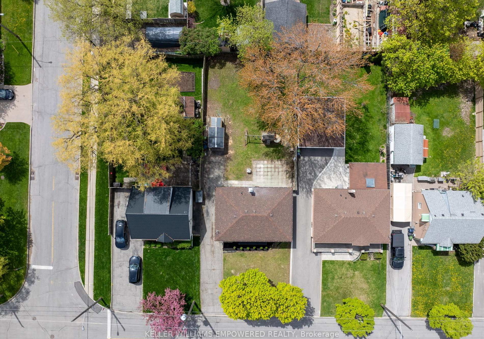 42-deerhurst-avenue-toronto-north-york-ontario-w13663200