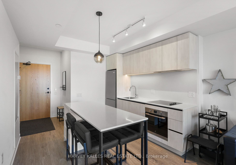 2495-eglinton-avenue-w-mississauga-ontario-w13663204