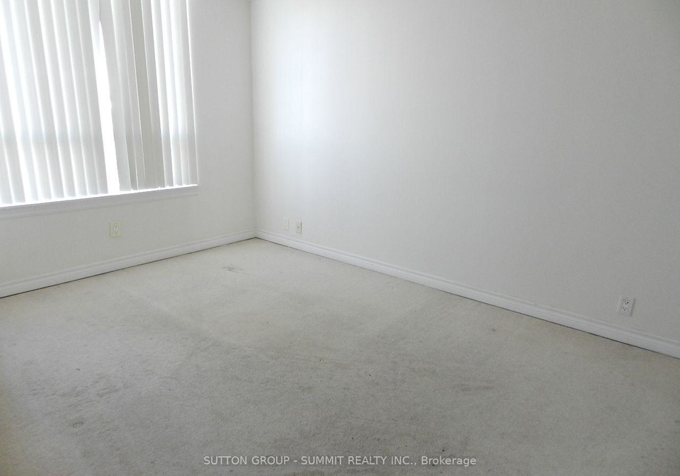 3504-hurontario-street-mississauga-ontario-w13663284
