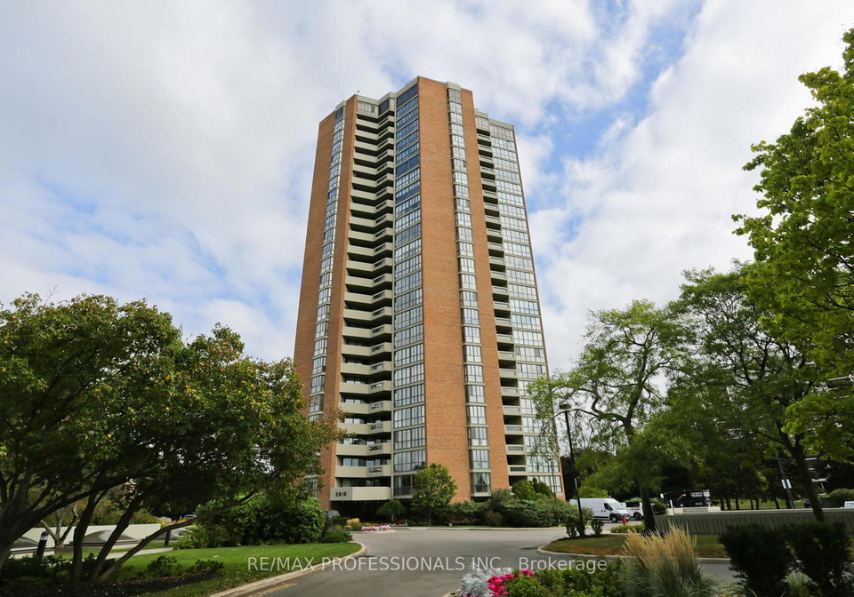 2010-islington-avenue-toronto-etobicoke-ontario-w13663330