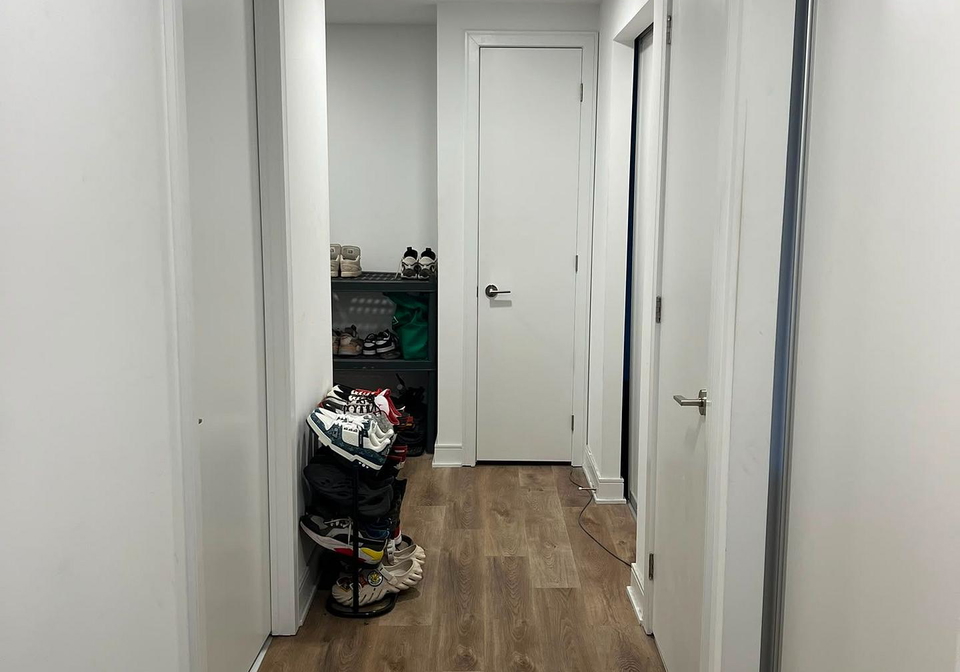 86-dundas-street-e-mississauga-ontario-w13663348