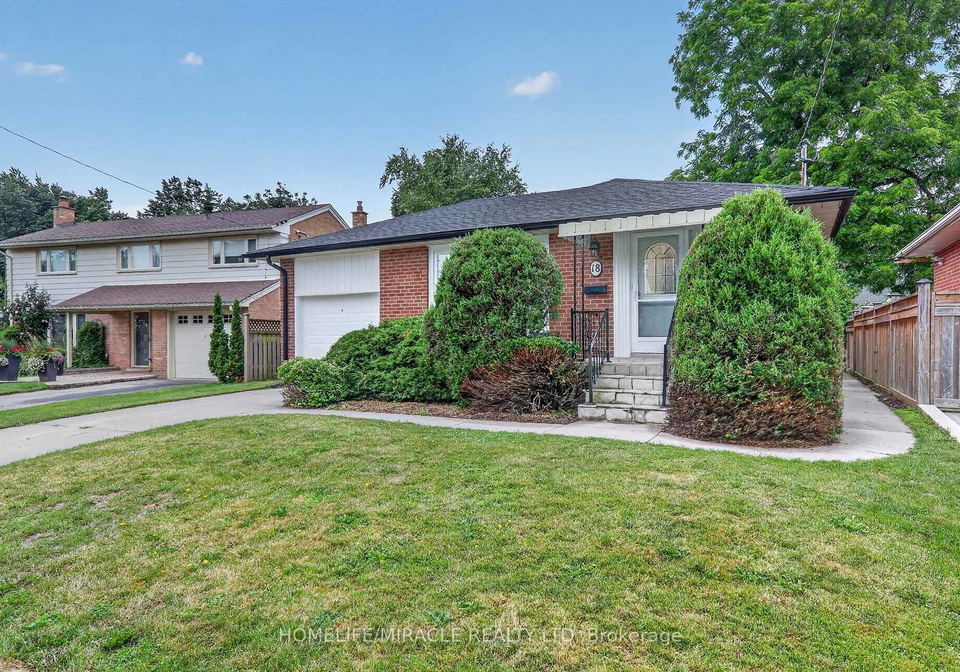 18-elderfield-crescent-toronto-etobicoke-ontario-w13663384
