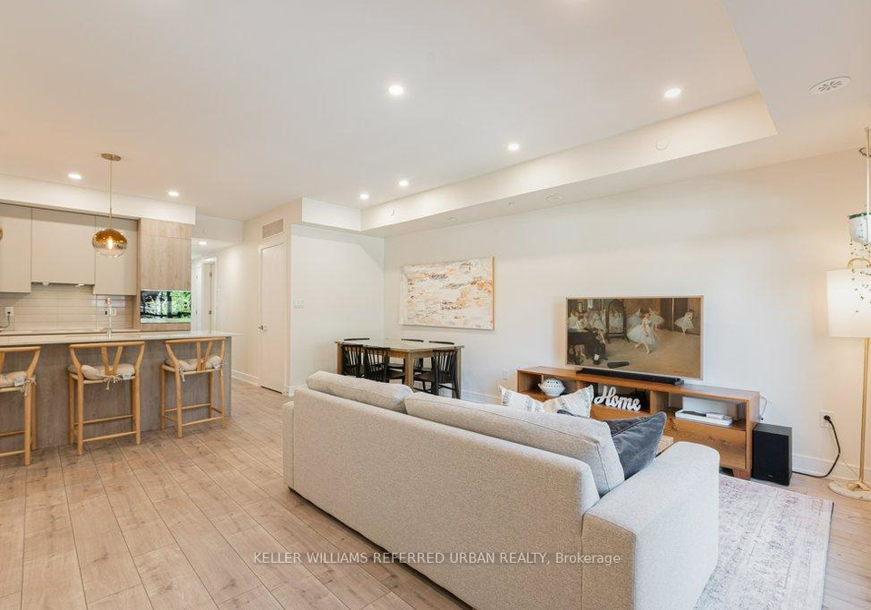 6long-branch-avenue-toronto-etobicoke-ontario-w13663544