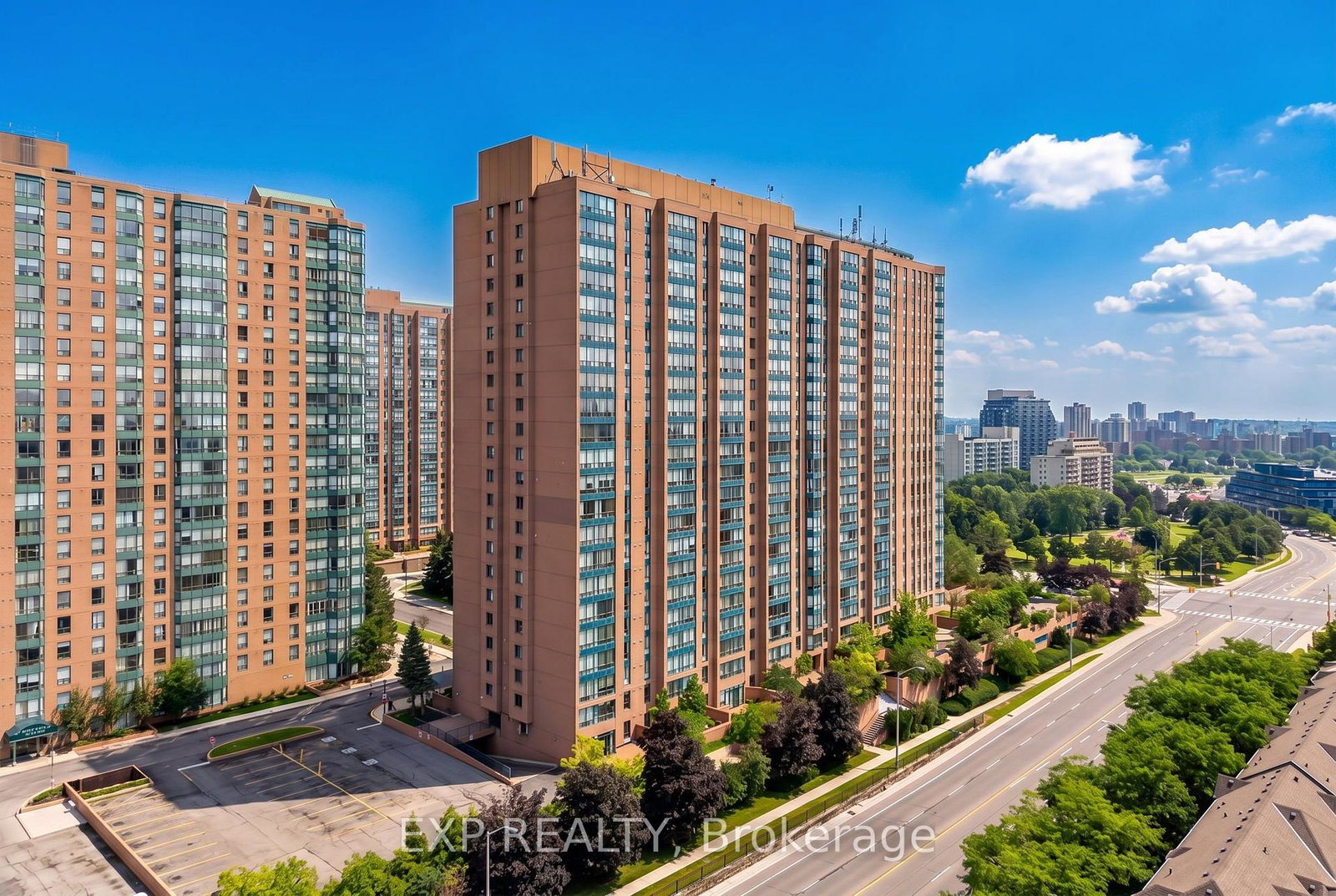 155-hillcrest-avenue-mississauga-ontario-w13663956