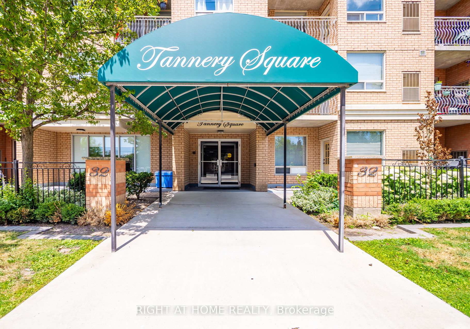 32-tannery-street-mississauga-ontario-w13664090