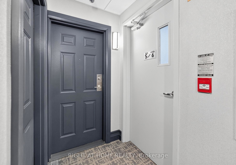32-tannery-street-mississauga-ontario-w13664090