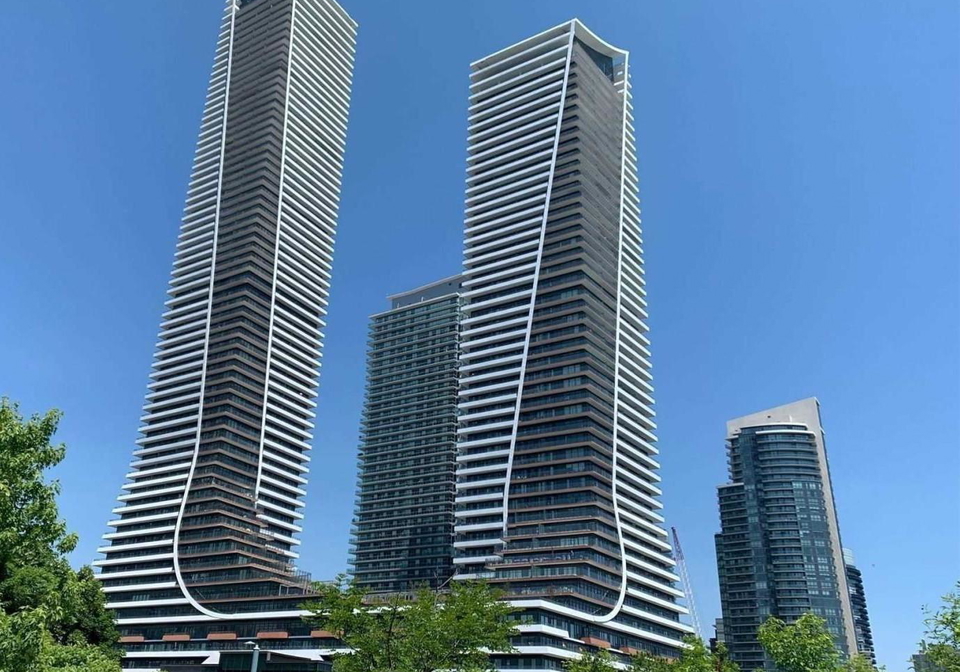 30-shore-breeze-drive-toronto-etobicoke-ontario-w13664092