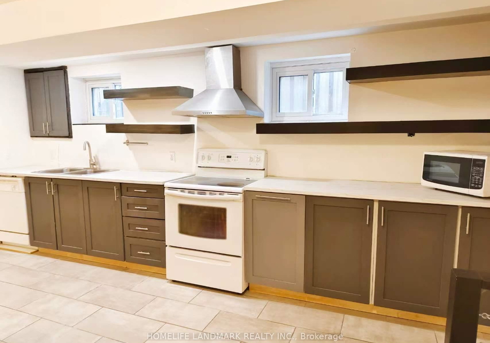 2527-kingsberry-crescent-mississauga-ontario-w13664394