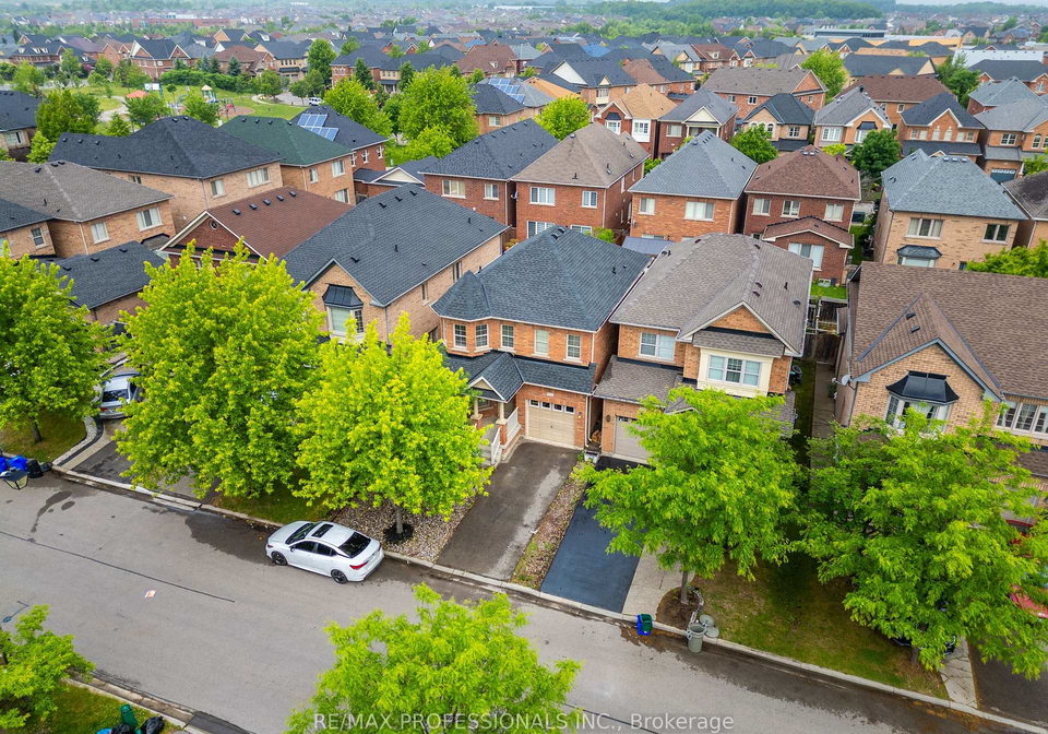 153-weston-drive-milton-ontario-w13664644