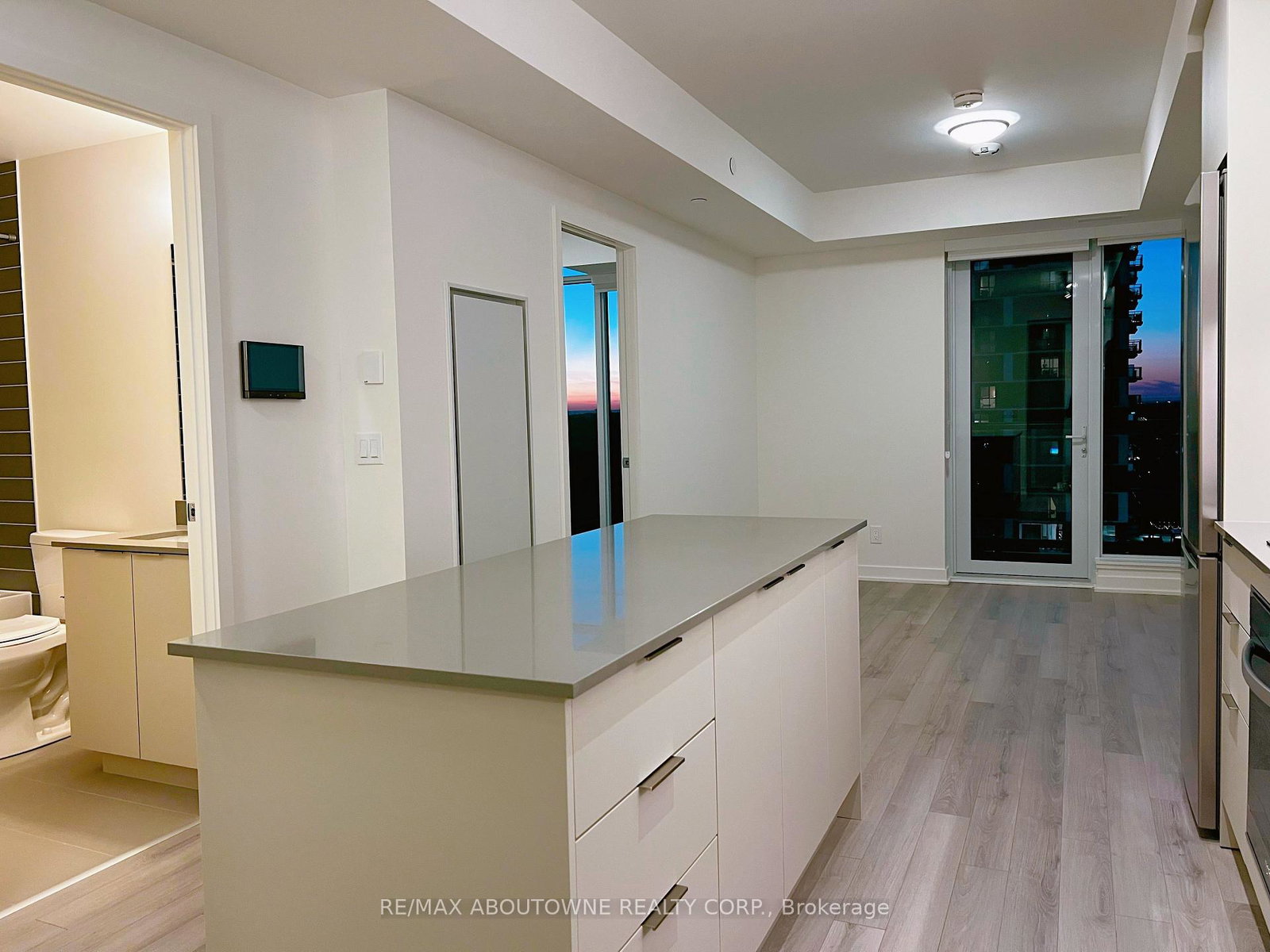 3079-trafalgar-road-oakville-ontario-w13664652