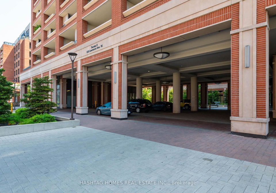 830-lawrence-avenue-w-toronto-north-york-ontario-w13664672