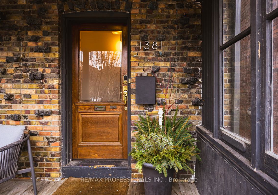 1381-lansdowne-avenue-toronto-toronto-ontario-w13664722