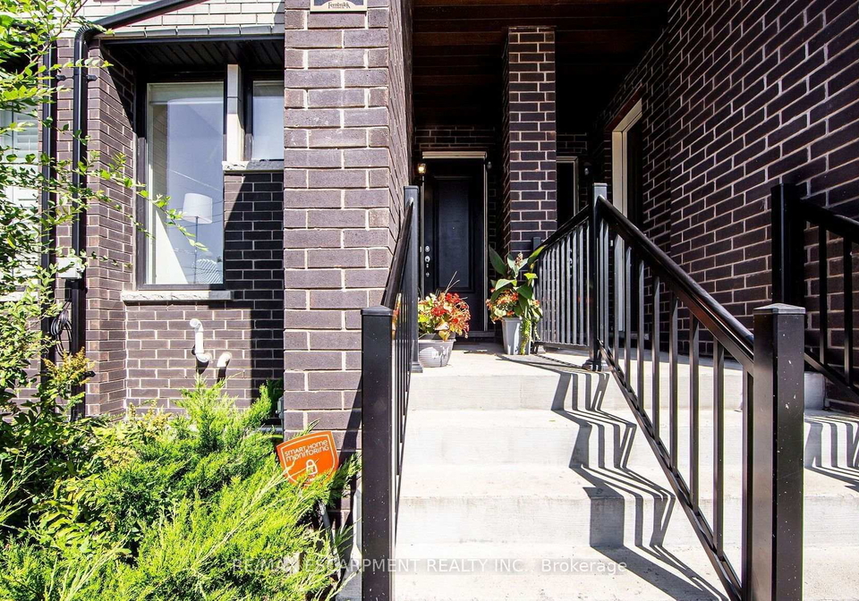 2-1778a-lawrence-avenue-w-toronto-north-york-ontario-w13664802