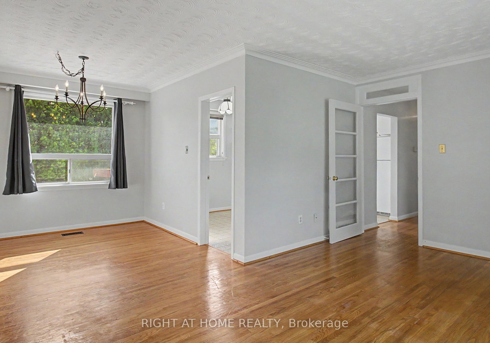426-seaton-drive-oakville-ontario-w13664874