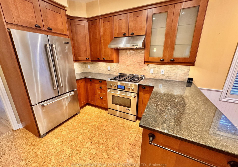 2401-ennerdale-road-oakville-ontario-w13664876