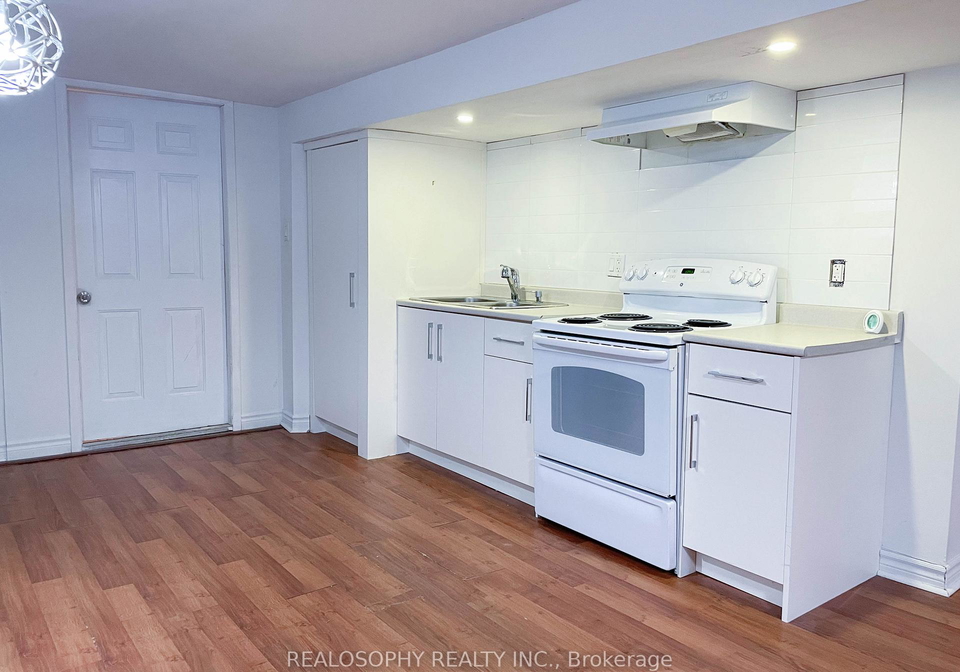 95-royal-york-road-toronto-etobicoke-ontario-w13664916