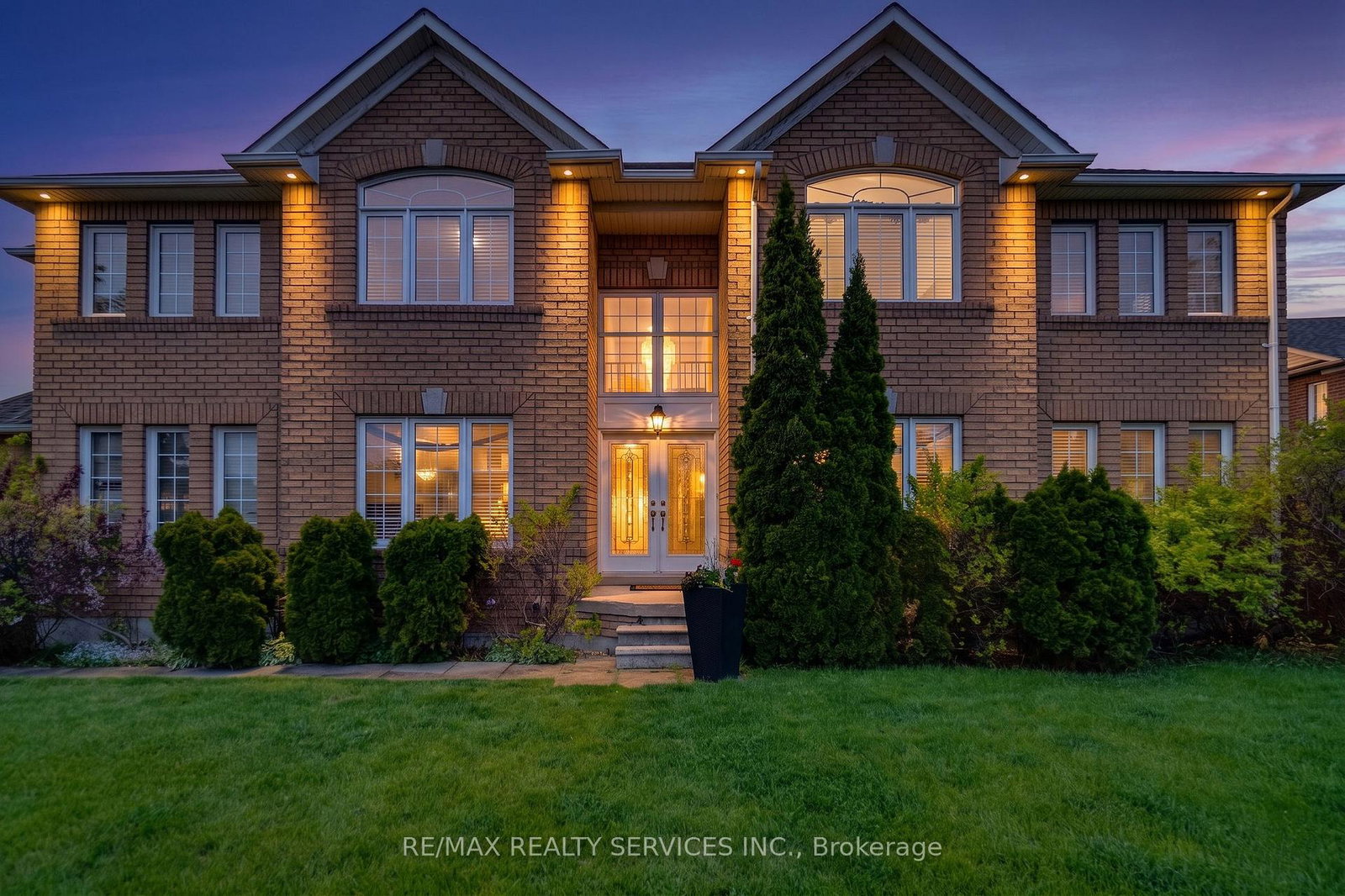 7419-black-walnut-trail-mississauga-ontario-w13664930