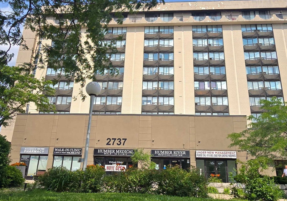 2737-keele-street-toronto-york-ontario-w13664972