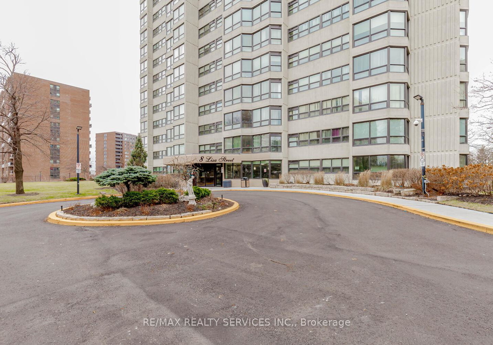 8-lisa-street-brampton-ontario-w13665180