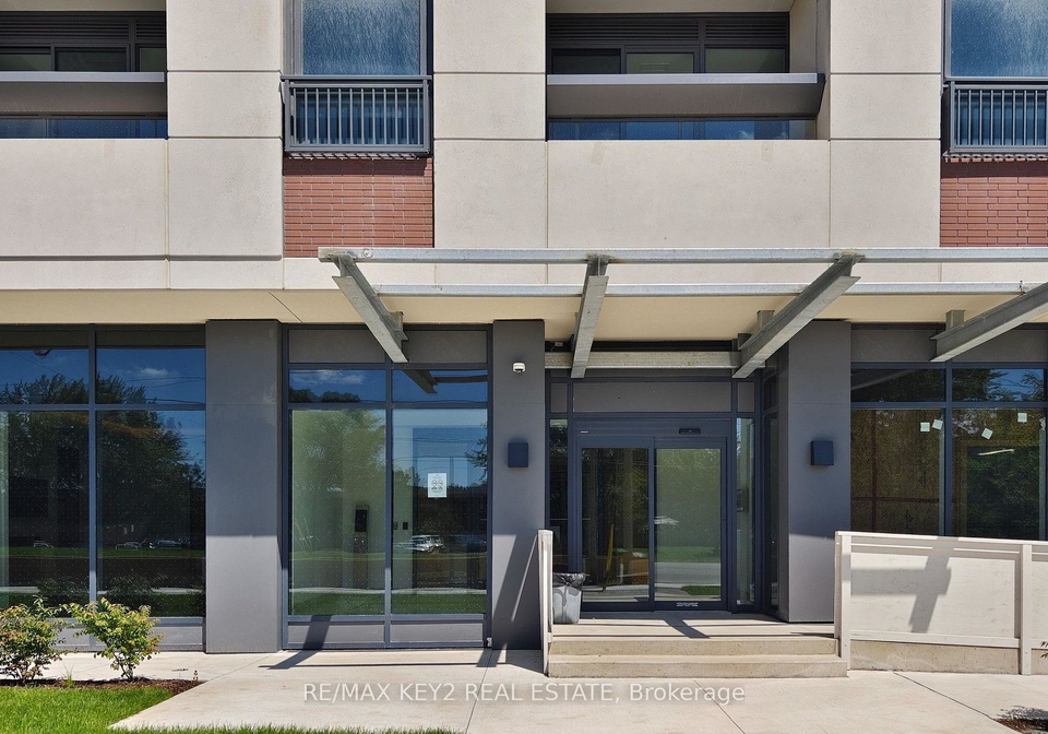 4010-eglinton-avenue-w-toronto-etobicoke-ontario-w13665570