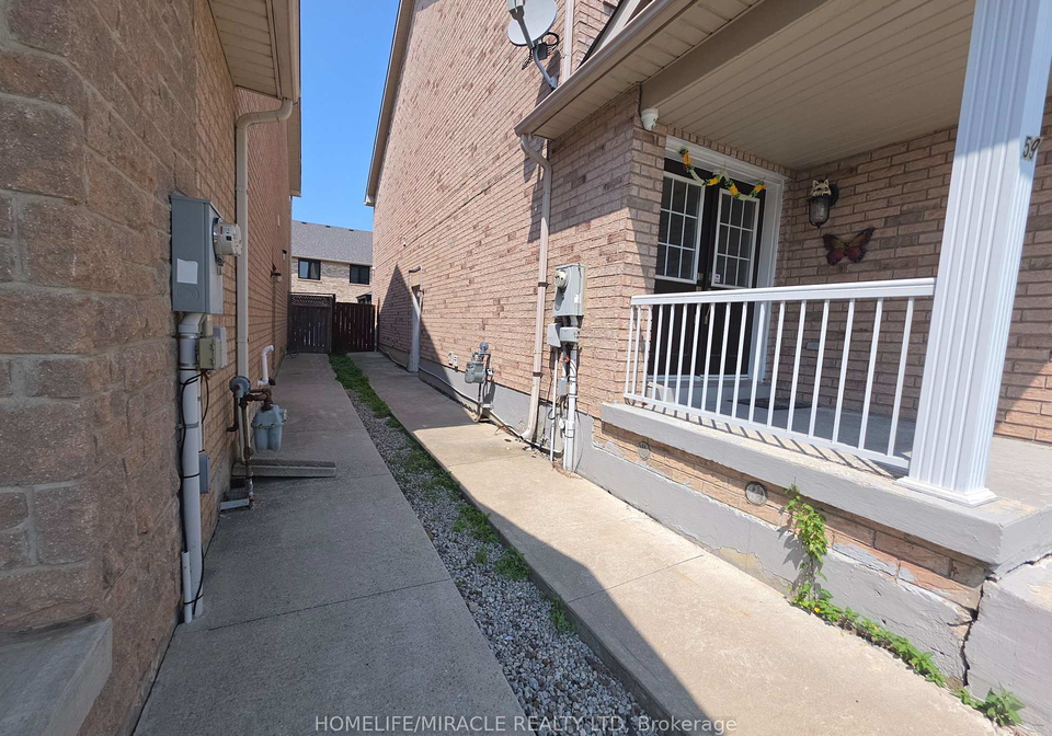 59-rollingwood-drive-brampton-ontario-w13665620