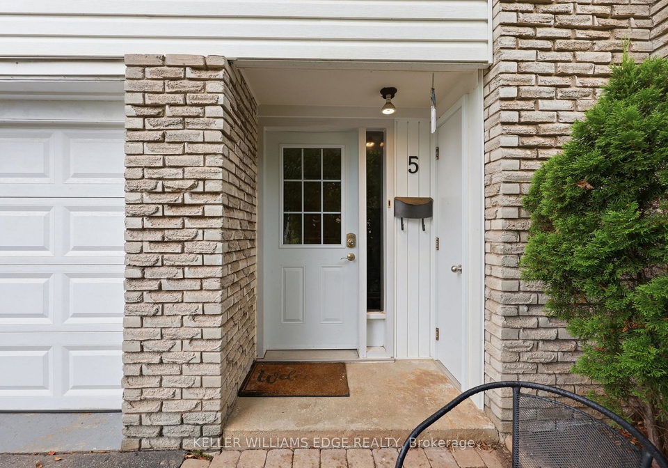 1270-gainsborough-drive-oakville-ontario-w13665734