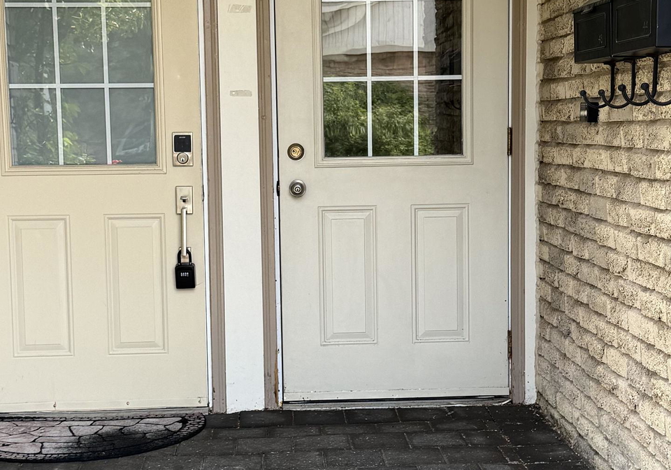 6777-formentera-avenue-mississauga-ontario-w13665794
