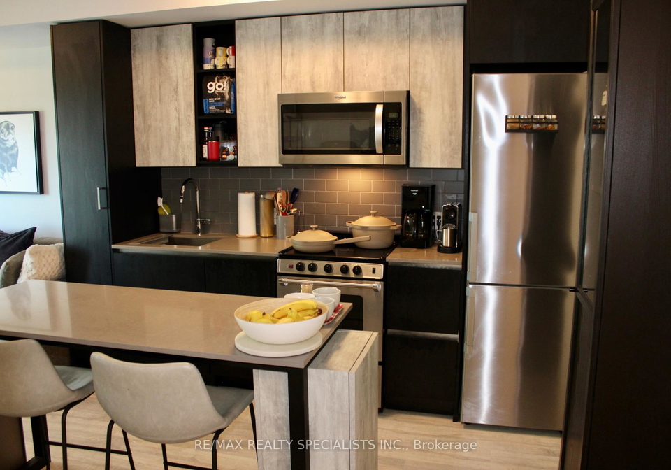 251-manitoba-street-toronto-etobicoke-ontario-w13665802