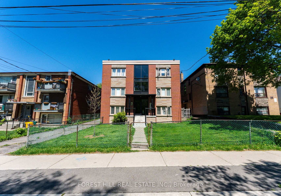 8-victoria-street-toronto-etobicoke-ontario-w13665820
