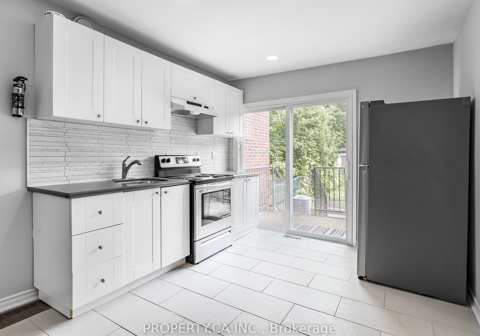 285-bartlett-avenue-toronto-toronto-ontario-w13665862