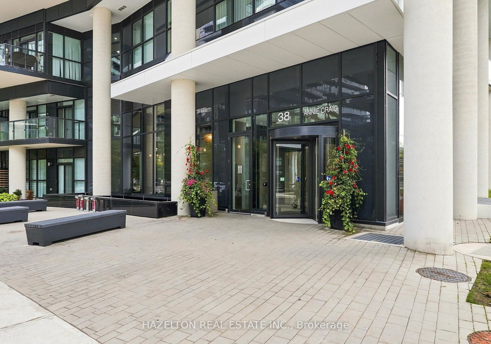 38-annie-craig-drive-toronto-etobicoke-ontario-w13665956