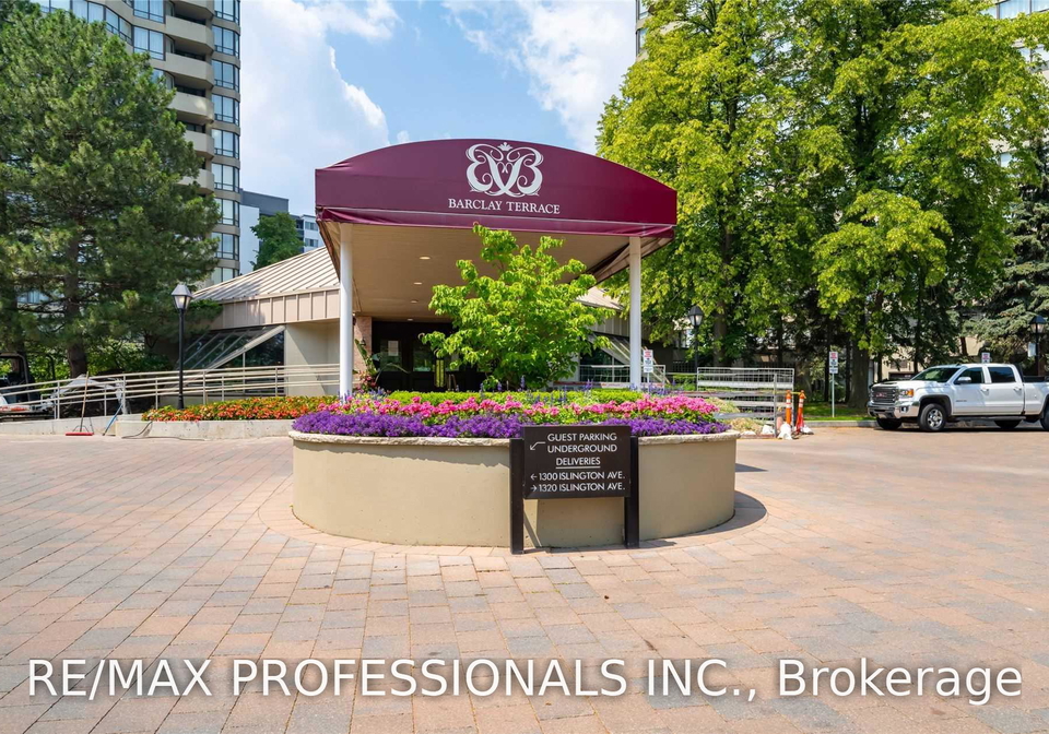 1300-islington-avenue-toronto-etobicoke-ontario-w13666072