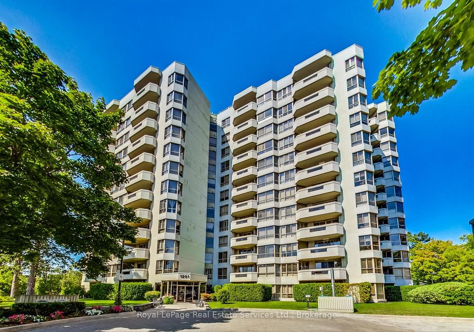 1201-north-shore-boulevard-e-burlington-ontario-w13666188