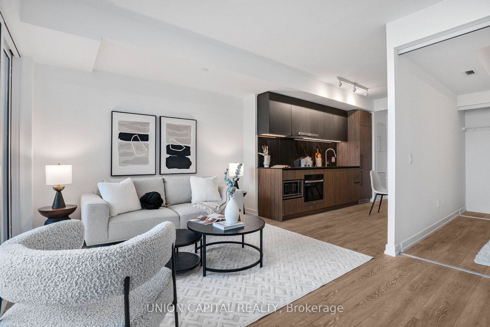1100-sheppard-avenue-w-toronto-york-ontario-w13666228