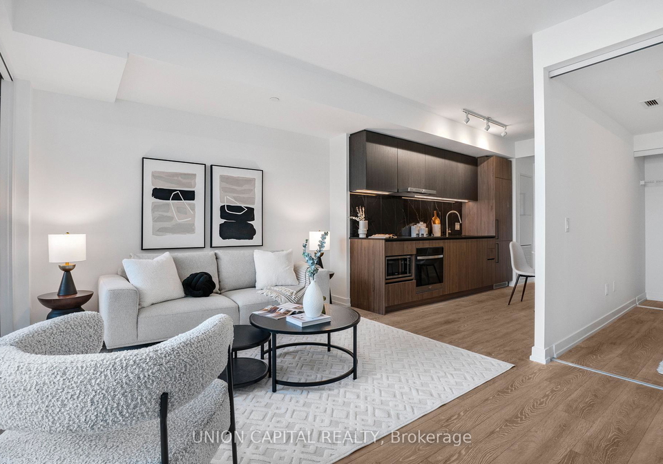 1100-sheppard-avenue-w-toronto-york-ontario-w13666228
