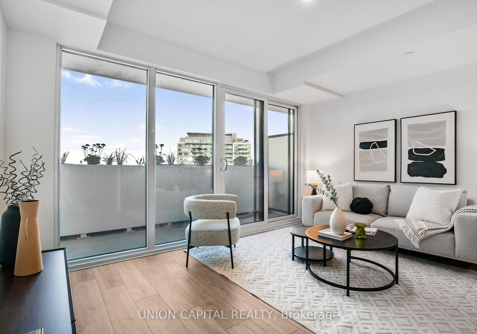 1100-sheppard-avenue-w-toronto-york-ontario-w13666228