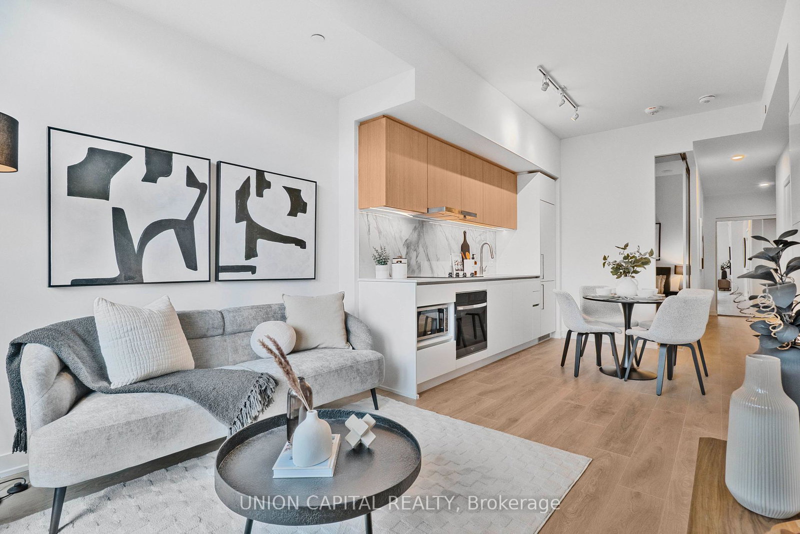 1100-sheppard-avenue-w-toronto-york-ontario-w13666244