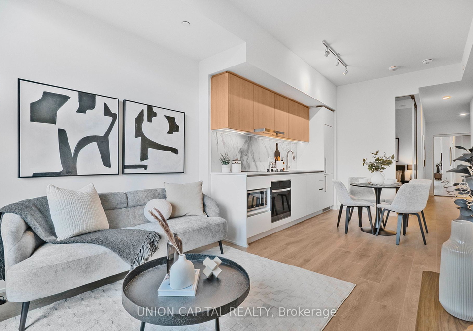 1100-sheppard-avenue-w-toronto-york-ontario-w13666244