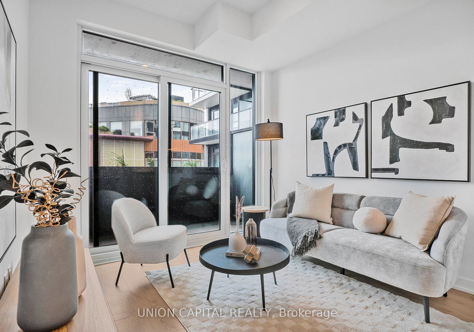 1100-sheppard-avenue-w-toronto-york-ontario-w13666244