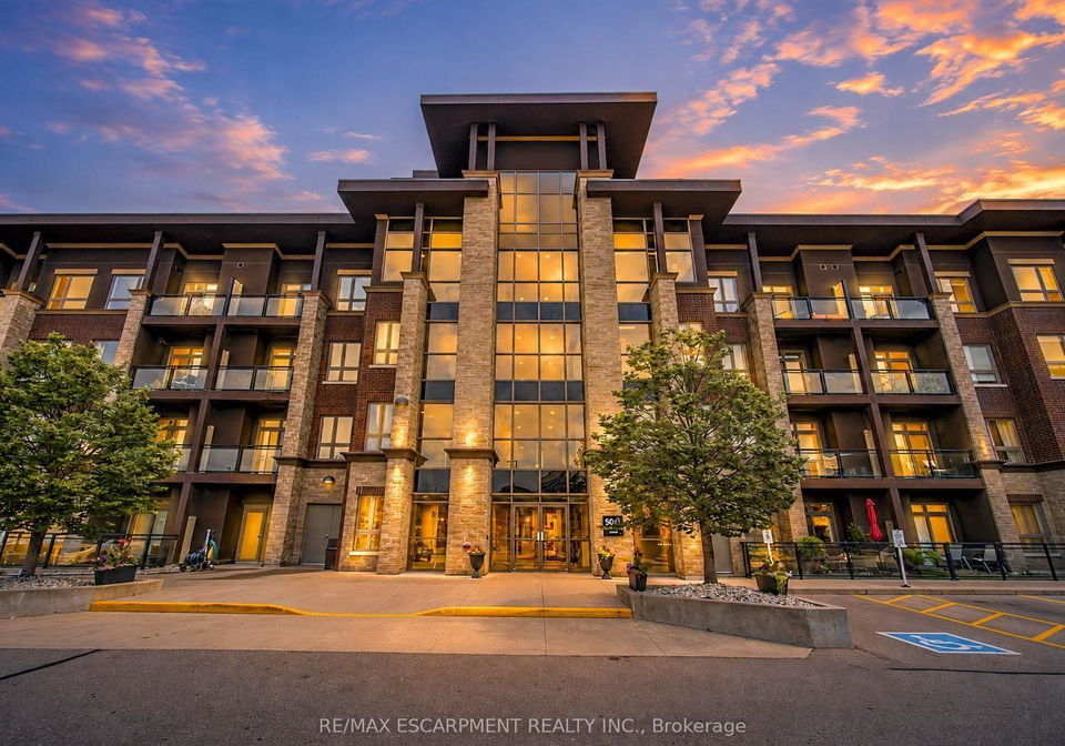 5010-corporate-drive-burlington-ontario-w13666394